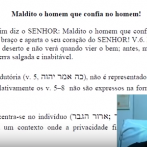 Maldito o homem que confia no homem.